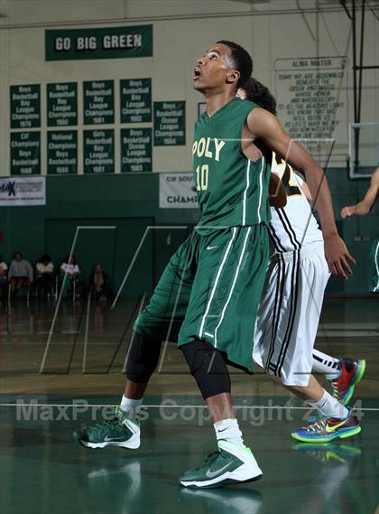 Thumbnail 2 in Bishop Montgomery vs. Long Beach Poly (Paul Pierce Classic)  photogallery.