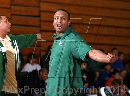 Thumbnail 3 in Bishop Montgomery vs. Long Beach Poly (Paul Pierce Classic)  photogallery.