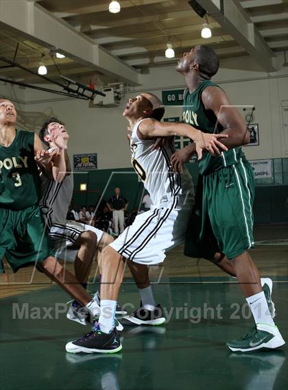 Thumbnail 2 in Bishop Montgomery vs. Long Beach Poly (Paul Pierce Classic)  photogallery.