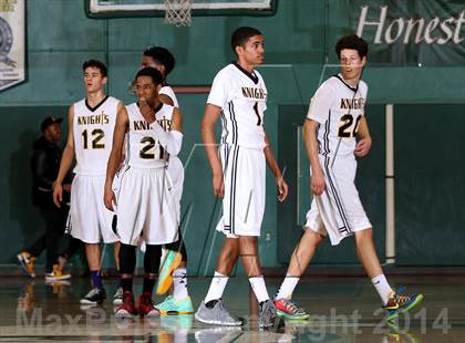 Thumbnail 3 in Bishop Montgomery vs. Long Beach Poly (Paul Pierce Classic)  photogallery.