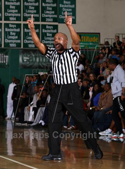 Thumbnail 3 in Bishop Montgomery vs. Long Beach Poly (Paul Pierce Classic)  photogallery.