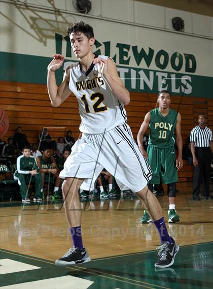 Thumbnail 2 in Bishop Montgomery vs. Long Beach Poly (Paul Pierce Classic)  photogallery.