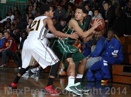 Thumbnail 2 in Bishop Montgomery vs. Long Beach Poly (Paul Pierce Classic)  photogallery.