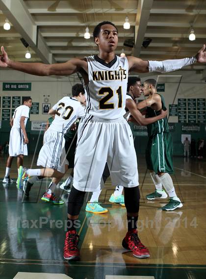 Thumbnail 2 in Bishop Montgomery vs. Long Beach Poly (Paul Pierce Classic)  photogallery.