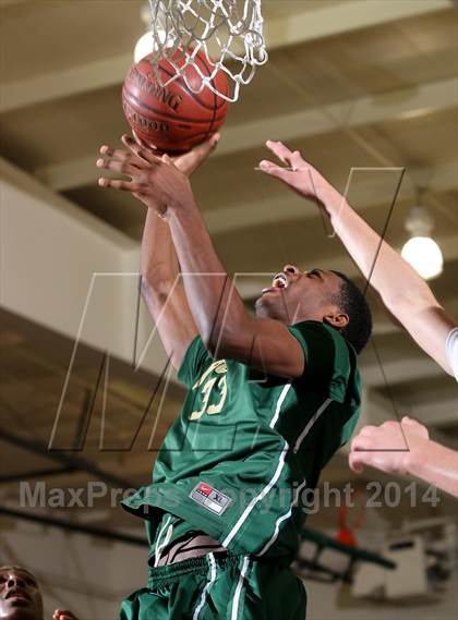 Thumbnail 3 in Bishop Montgomery vs. Long Beach Poly (Paul Pierce Classic)  photogallery.