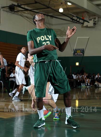 Thumbnail 2 in Bishop Montgomery vs. Long Beach Poly (Paul Pierce Classic)  photogallery.