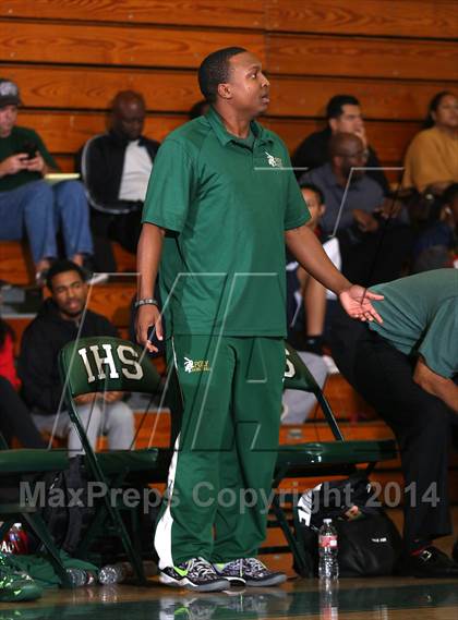 Thumbnail 2 in Bishop Montgomery vs. Long Beach Poly (Paul Pierce Classic)  photogallery.