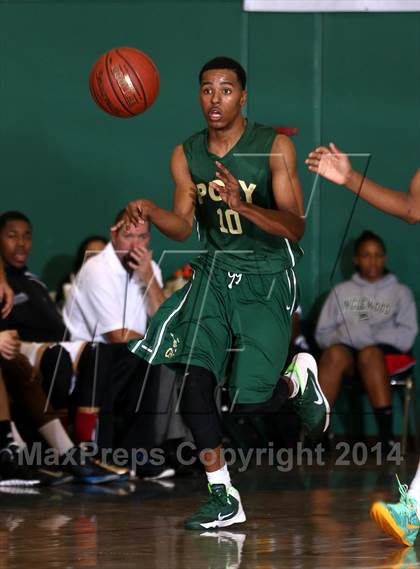 Thumbnail 1 in Bishop Montgomery vs. Long Beach Poly (Paul Pierce Classic)  photogallery.