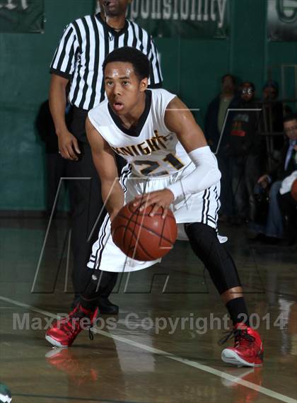 Thumbnail 3 in Bishop Montgomery vs. Long Beach Poly (Paul Pierce Classic)  photogallery.
