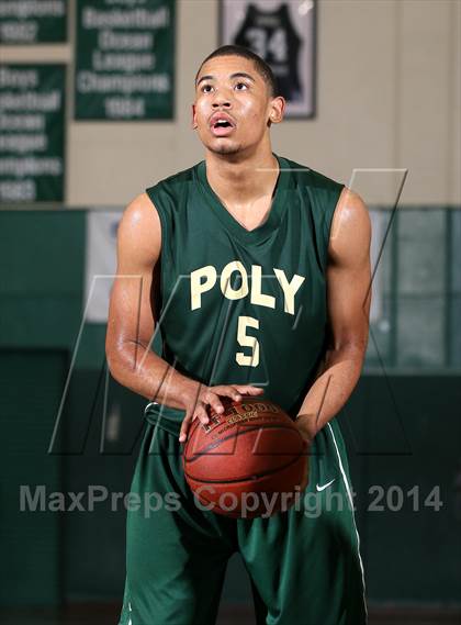 Thumbnail 3 in Bishop Montgomery vs. Long Beach Poly (Paul Pierce Classic)  photogallery.
