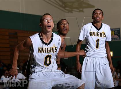 Thumbnail 1 in Bishop Montgomery vs. Long Beach Poly (Paul Pierce Classic)  photogallery.