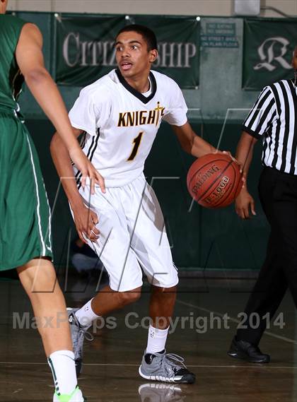 Thumbnail 3 in Bishop Montgomery vs. Long Beach Poly (Paul Pierce Classic)  photogallery.