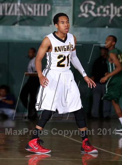 Thumbnail 3 in Bishop Montgomery vs. Long Beach Poly (Paul Pierce Classic)  photogallery.