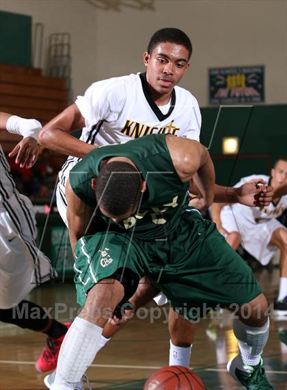 Thumbnail 1 in Bishop Montgomery vs. Long Beach Poly (Paul Pierce Classic)  photogallery.