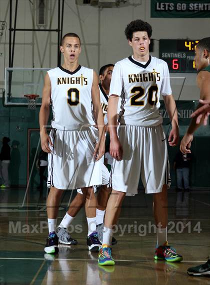 Thumbnail 2 in Bishop Montgomery vs. Long Beach Poly (Paul Pierce Classic)  photogallery.