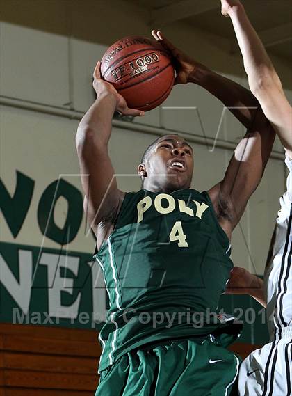 Thumbnail 2 in Bishop Montgomery vs. Long Beach Poly (Paul Pierce Classic)  photogallery.