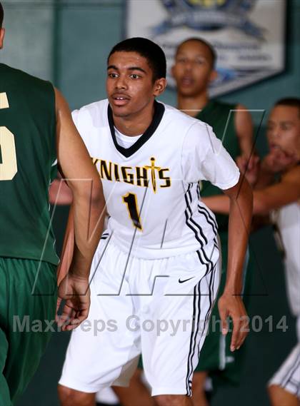 Thumbnail 3 in Bishop Montgomery vs. Long Beach Poly (Paul Pierce Classic)  photogallery.