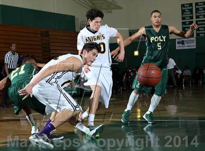 Thumbnail 2 in Bishop Montgomery vs. Long Beach Poly (Paul Pierce Classic)  photogallery.