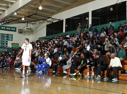Thumbnail 3 in Bishop Montgomery vs. Long Beach Poly (Paul Pierce Classic)  photogallery.