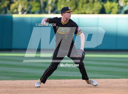 Thumbnail 2 in Long Beach Poly vs. Edison photogallery.