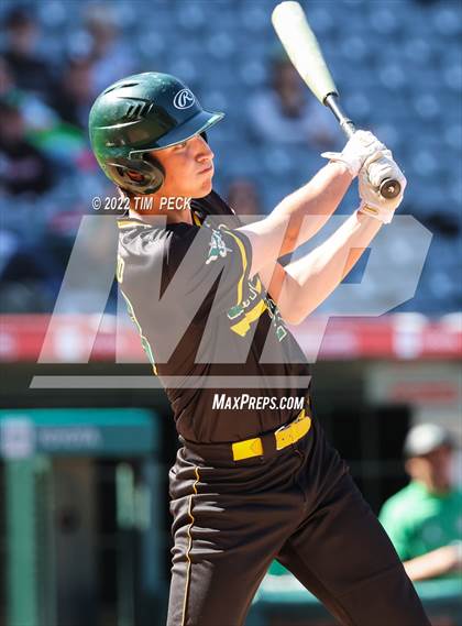 Thumbnail 1 in Long Beach Poly vs. Edison photogallery.