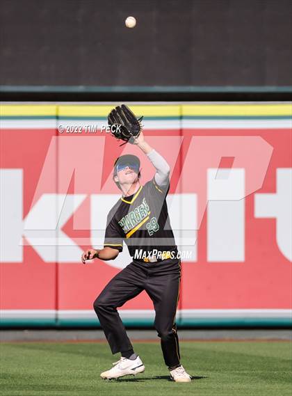 Thumbnail 3 in Long Beach Poly vs. Edison photogallery.