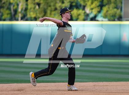 Thumbnail 3 in Long Beach Poly vs. Edison photogallery.