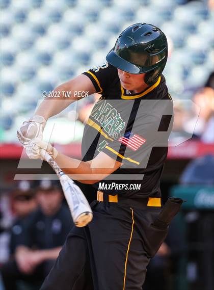 Thumbnail 3 in Long Beach Poly vs. Edison photogallery.