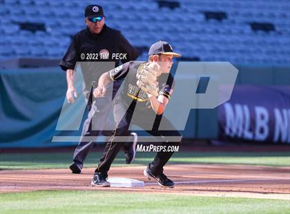 Thumbnail 3 in Long Beach Poly vs. Edison photogallery.