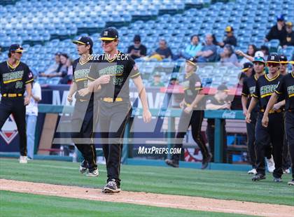 Thumbnail 1 in Long Beach Poly vs. Edison photogallery.