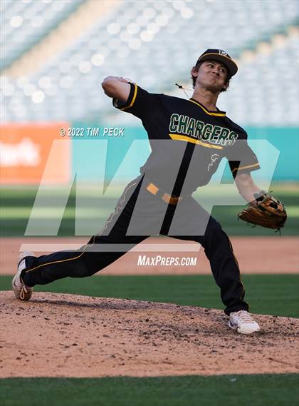 Thumbnail 1 in Long Beach Poly vs. Edison photogallery.