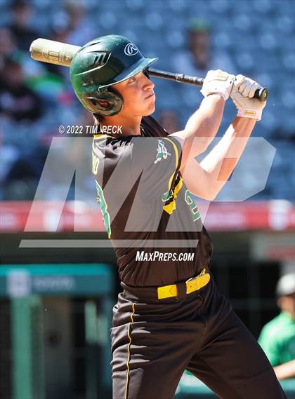 Thumbnail 2 in Long Beach Poly vs. Edison photogallery.