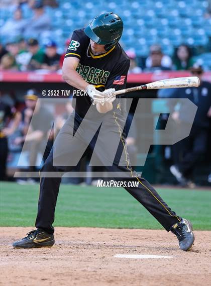 Thumbnail 2 in Long Beach Poly vs. Edison photogallery.