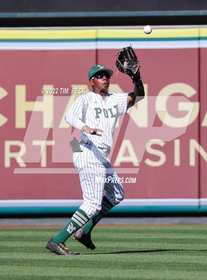 Thumbnail 2 in Long Beach Poly vs. Edison photogallery.
