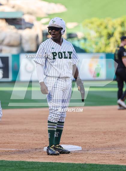 Thumbnail 1 in Long Beach Poly vs. Edison photogallery.