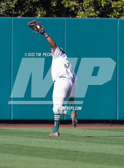 Thumbnail 2 in Long Beach Poly vs. Edison photogallery.