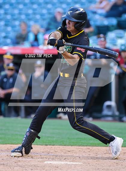 Thumbnail 2 in Long Beach Poly vs. Edison photogallery.