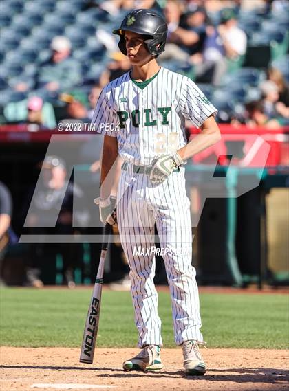Thumbnail 1 in Long Beach Poly vs. Edison photogallery.