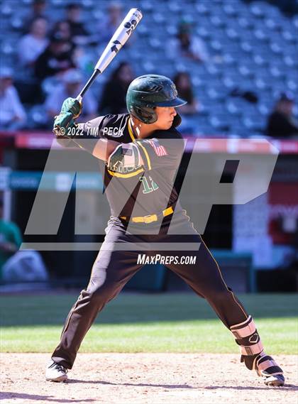 Thumbnail 3 in Long Beach Poly vs. Edison photogallery.