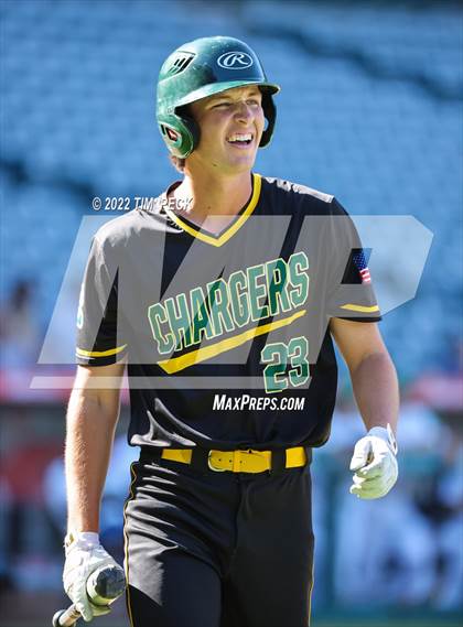 Thumbnail 2 in Long Beach Poly vs. Edison photogallery.
