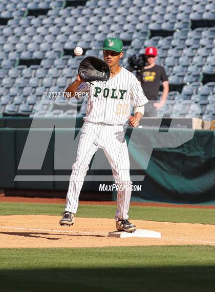 Thumbnail 3 in Long Beach Poly vs. Edison photogallery.