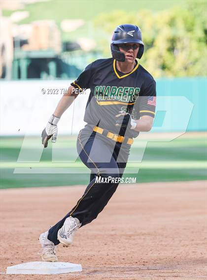 Thumbnail 2 in Long Beach Poly vs. Edison photogallery.