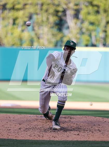 Thumbnail 2 in Long Beach Poly vs. Edison photogallery.
