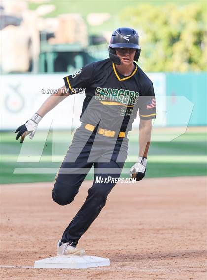 Thumbnail 3 in Long Beach Poly vs. Edison photogallery.