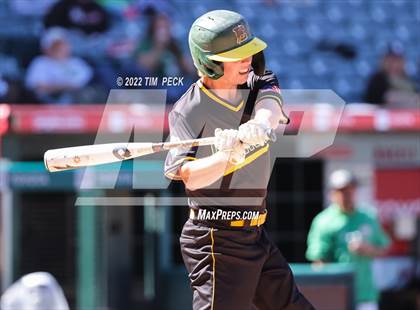 Thumbnail 1 in Long Beach Poly vs. Edison photogallery.