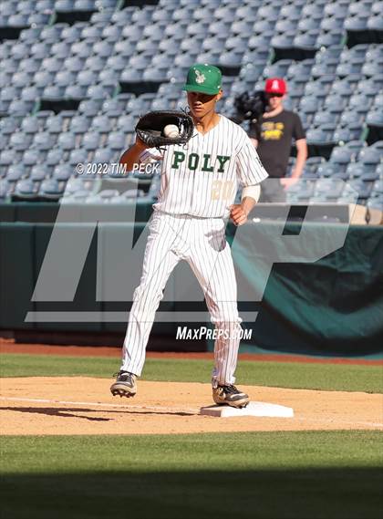 Thumbnail 1 in Long Beach Poly vs. Edison photogallery.