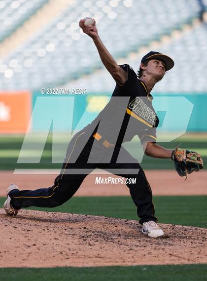 Thumbnail 2 in Long Beach Poly vs. Edison photogallery.