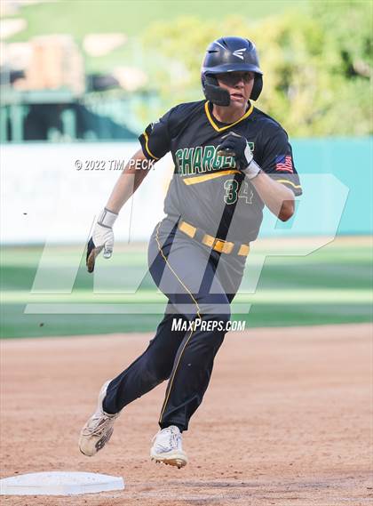 Thumbnail 3 in Long Beach Poly vs. Edison photogallery.