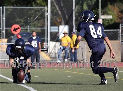 Thumbnail 2 in Hoover @ Crescenta Valley photogallery.
