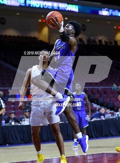 Thumbnail 3 in Federal Way vs. Bishop O'Dowd (Tarkanian Classic) photogallery.